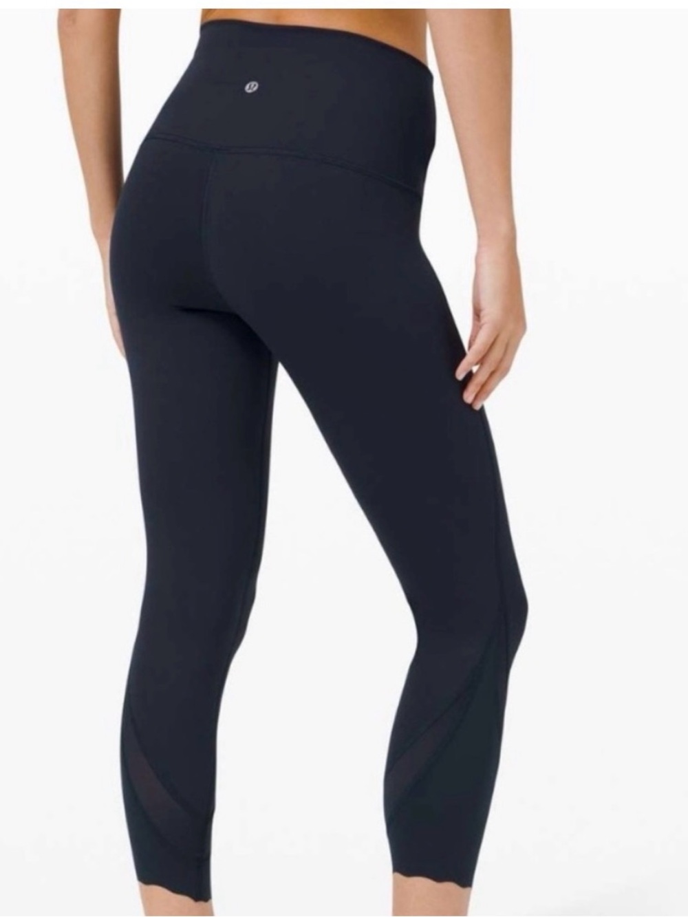 Lululemon wunder under navy scalloped legging